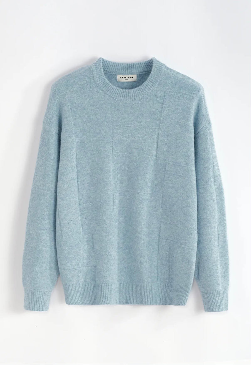 Pull a motif bleu ciel